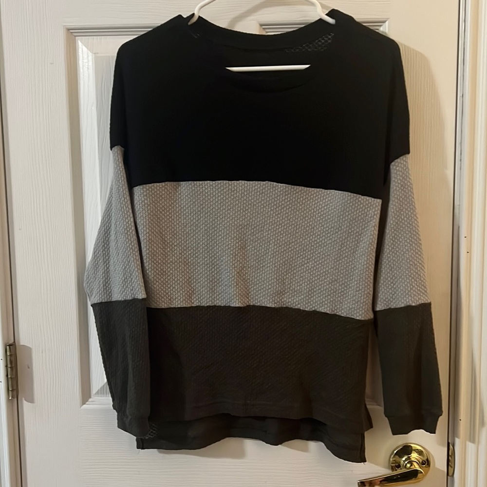 Multi color sweater lightweight
